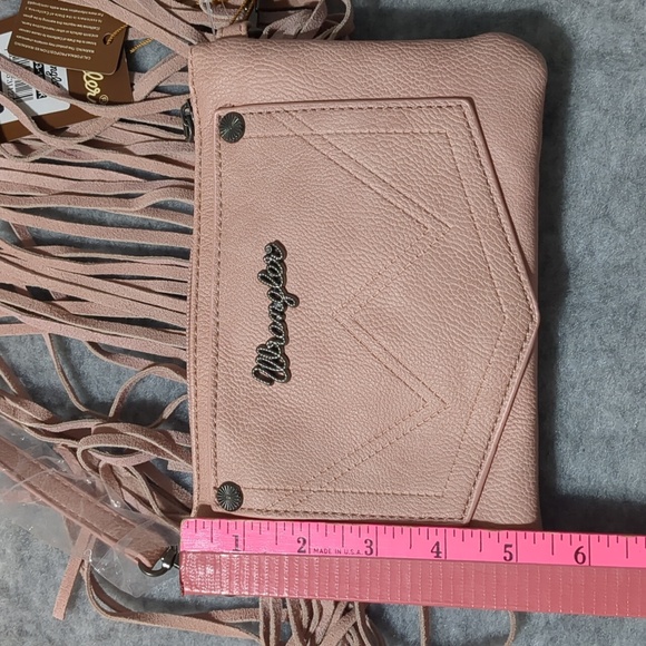 New Wrangler Boho Fringe Clutch Crossbody Shoulder Bag- Western - Peach/Pink - Picture 9 of 11